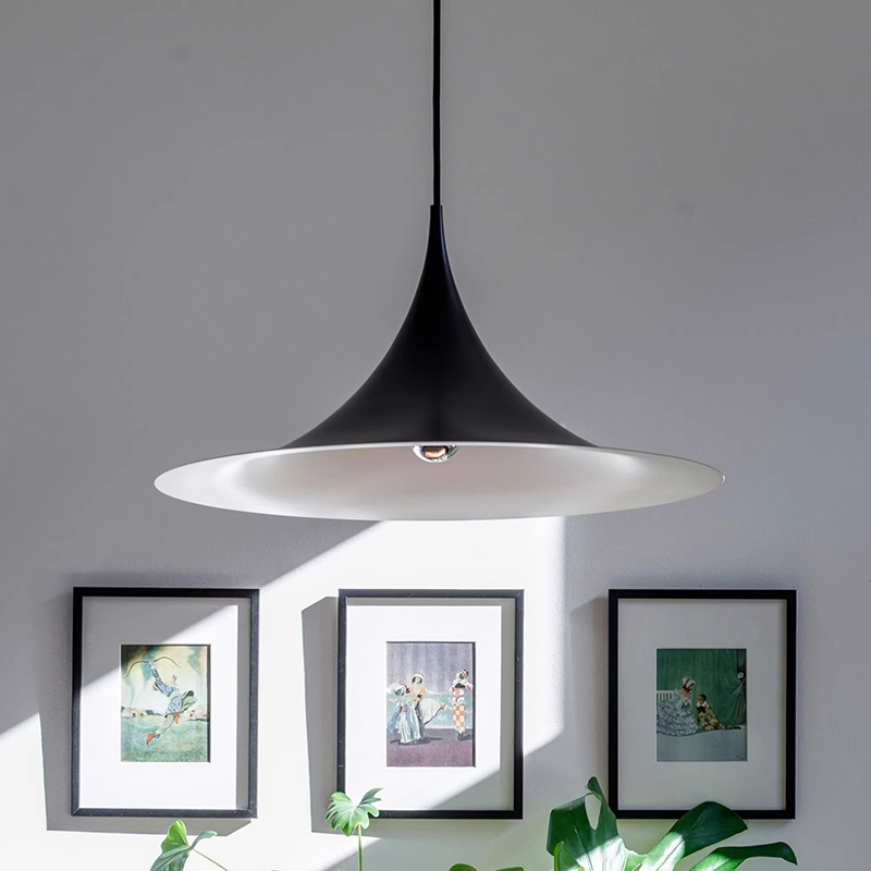 Desk Setup Minimalist - Deense design LED hanglamp, hoornvormig, minimalistische